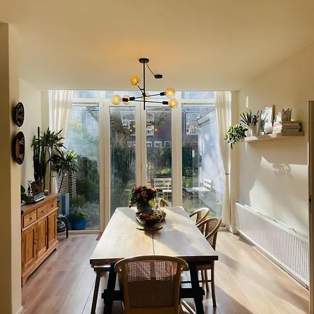 Spacious With Garden Appartement